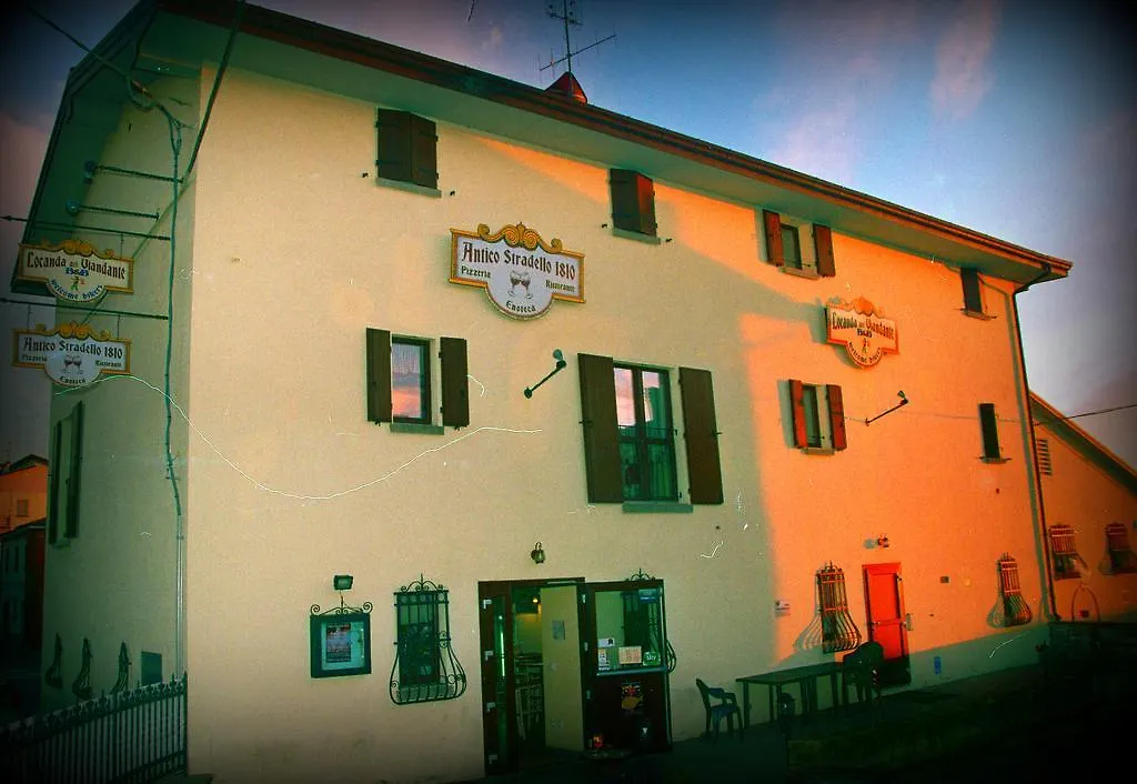 Locanda del Viandante Loiano 0*,  Italia